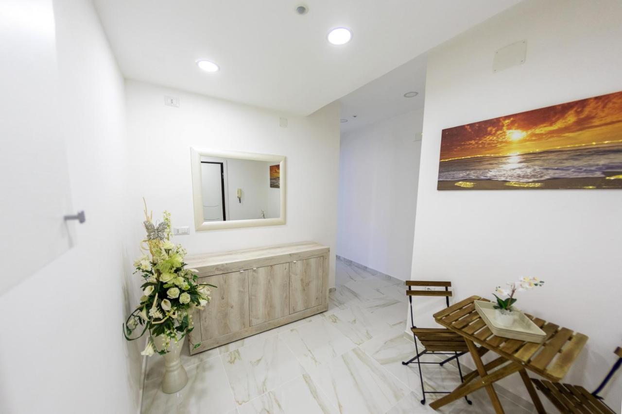 نابولي B&B Mary Sant'Elia المظهر الخارجي الصورة